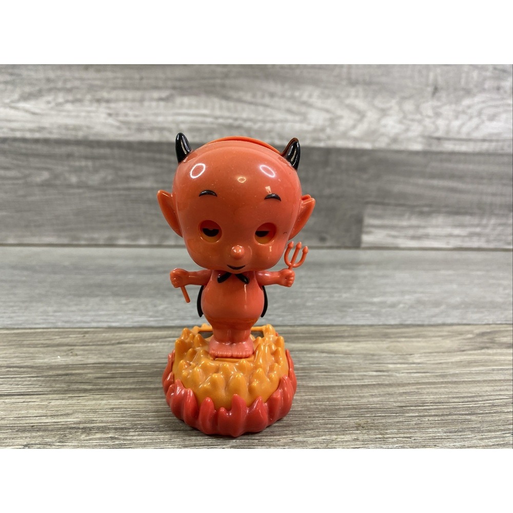 New Solar-Powered Dancing Valentine Devil with Fire Base